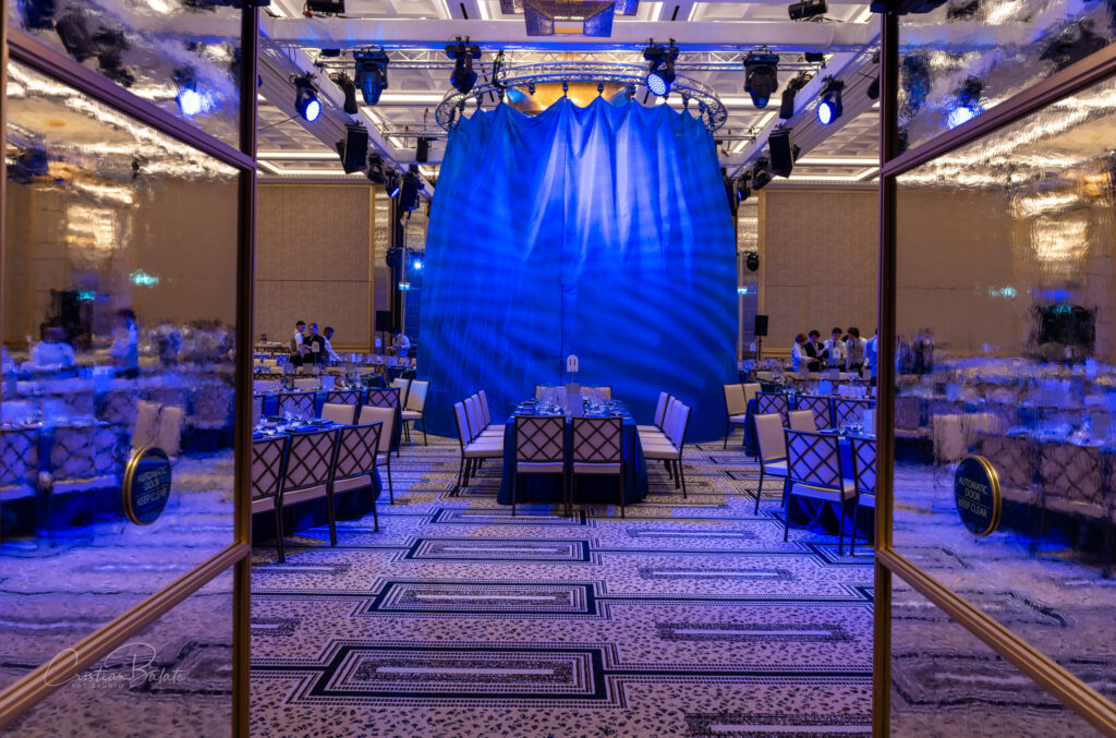 contact +447415384981